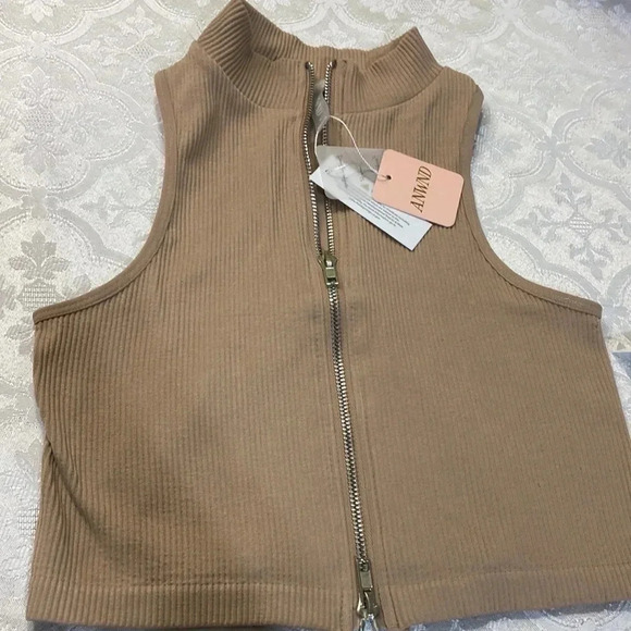 ANWND  Kids tank top M/L - Picture 5 of 17